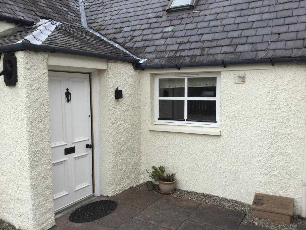 Three-Bedroom Old Cottage Free Parking Inverness Exterior photo